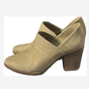 Gianni Bini Leather Bootie Boot 2.5" Heel Women's Size 7M Taupe Suede Slip On